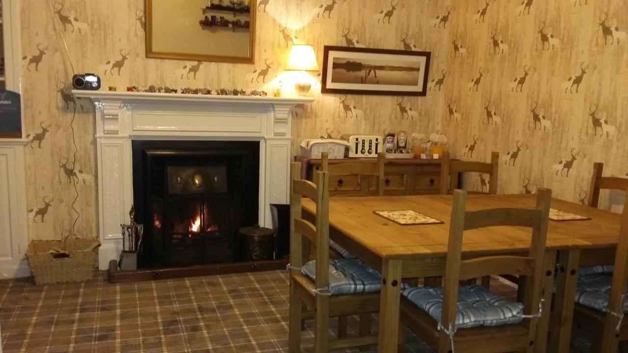 Gowanbrae Bed And Breakfast Dufftown Exterior photo
